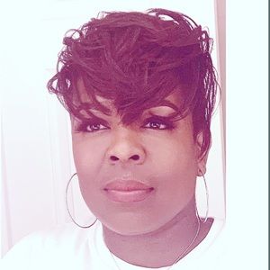 Meet your Posher, Nikita